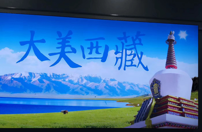 软膜灯箱展示